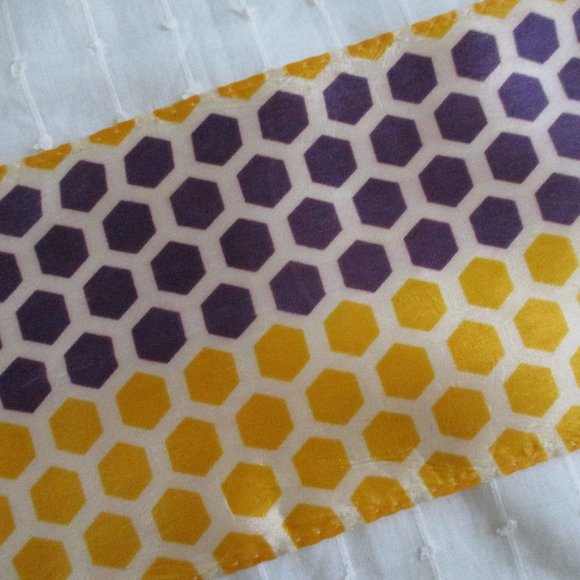 1960s petite purple & yellow honeycomb scarf - Picture 5 of 5